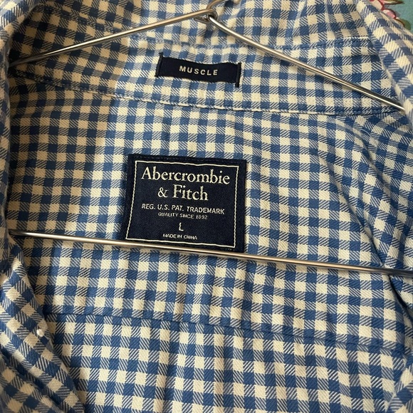 🚫 sold 🚫 A&F long sleeved shirt (Men’s ; chest 42”) - Picture 5 of 5